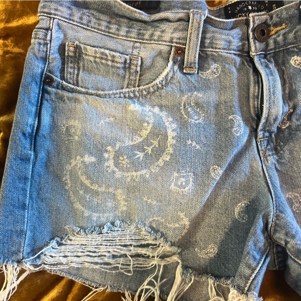 Lucky Cutoff Distressed Jean Shorts 6 - Picture 4 of 8